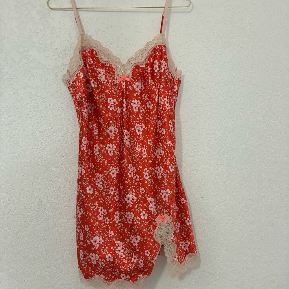 Victoria’s Secret dress cherry blossom bow 2012 lace slip